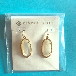 Kendra Scott Dani Earrings in Ivory Pearl